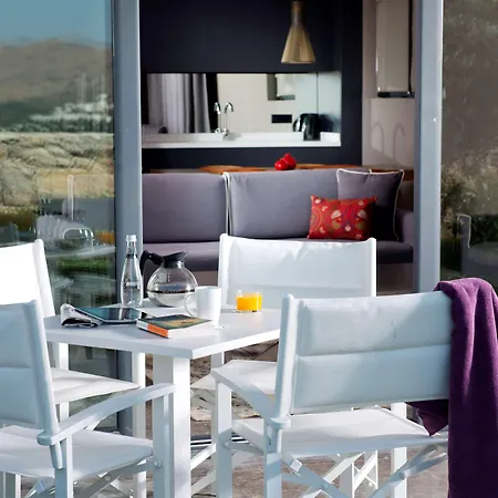 Ramada By Wyndham Bodrum מלון ביטז