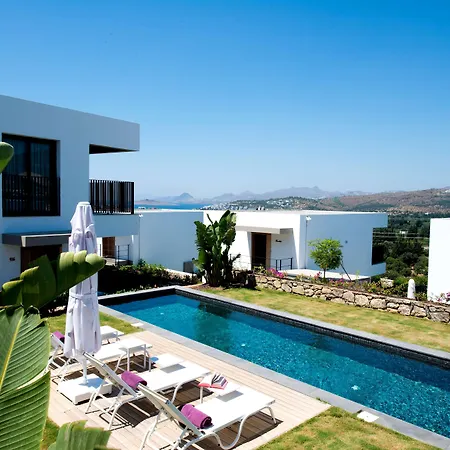 Ramada By Wyndham Bodrum 5*