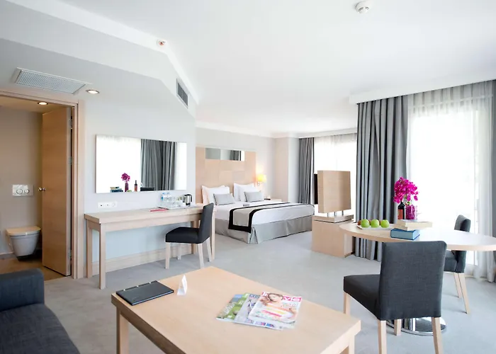 Ramada By Wyndham Bodrum Szálloda