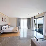 Hotel Ramada By Wyndham Bodrum 5*