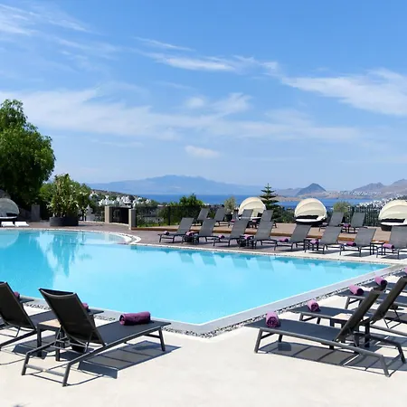 Hotel Ramada By Wyndham Bodrum 5*