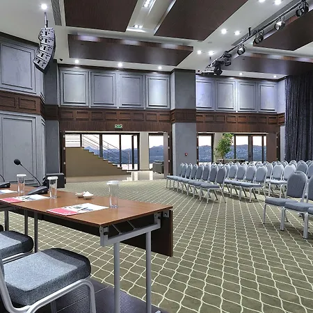 Ramada By Wyndham Bodrum 5*