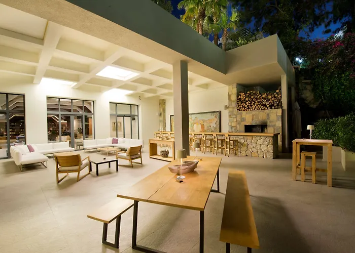 Ramada By Wyndham Bodrum 5*