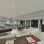 Ramada By Wyndham Bodrum فندق 5*