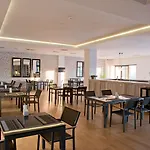 فندق Ramada By Wyndham Bodrum 5*