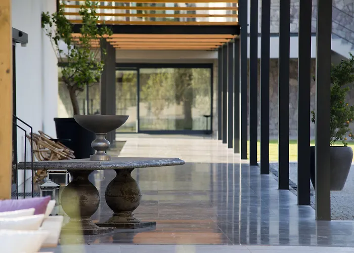 فندق Ramada By Wyndham Bodrum 5*