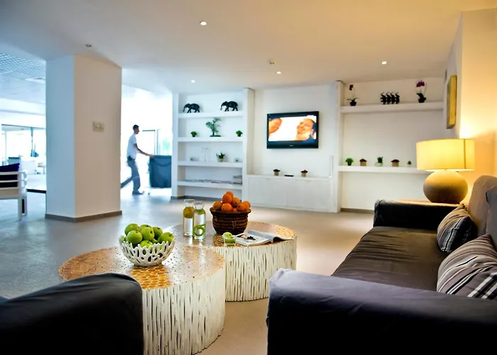 فندق Ramada By Wyndham Bodrum 5*